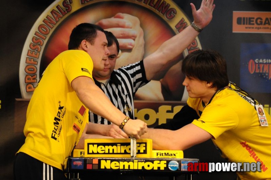 Nemiroff 2009 - Day 1 - Left hand # Armwrestling # Armpower.net