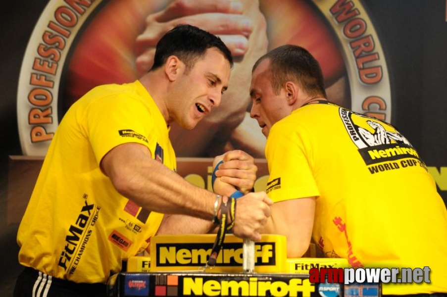 Nemiroff 2009 - Day 1 - Left hand # Armwrestling # Armpower.net