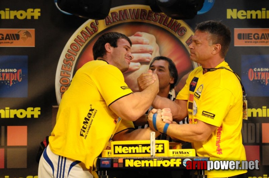 Nemiroff 2009 - Day 1 - Left hand # Armwrestling # Armpower.net