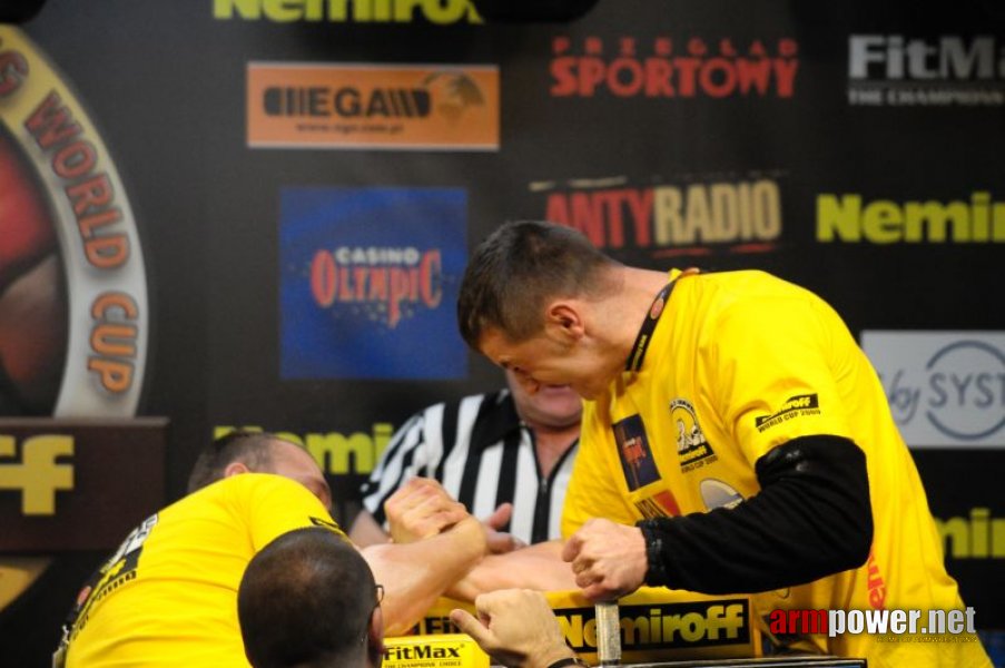 Nemiroff 2009 - Day 2 - Right hand # Siłowanie na ręce # Armwrestling # Armpower.net