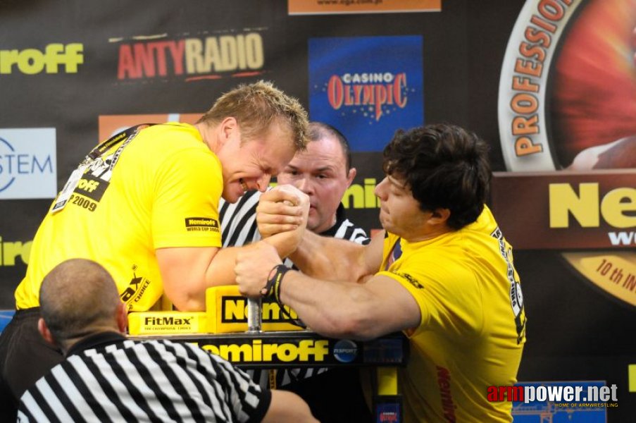 Nemiroff 2009 - Day 2 - Right hand # Siłowanie na ręce # Armwrestling # Armpower.net