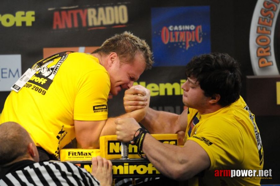 Nemiroff 2009 - Day 2 - Right hand # Siłowanie na ręce # Armwrestling # Armpower.net