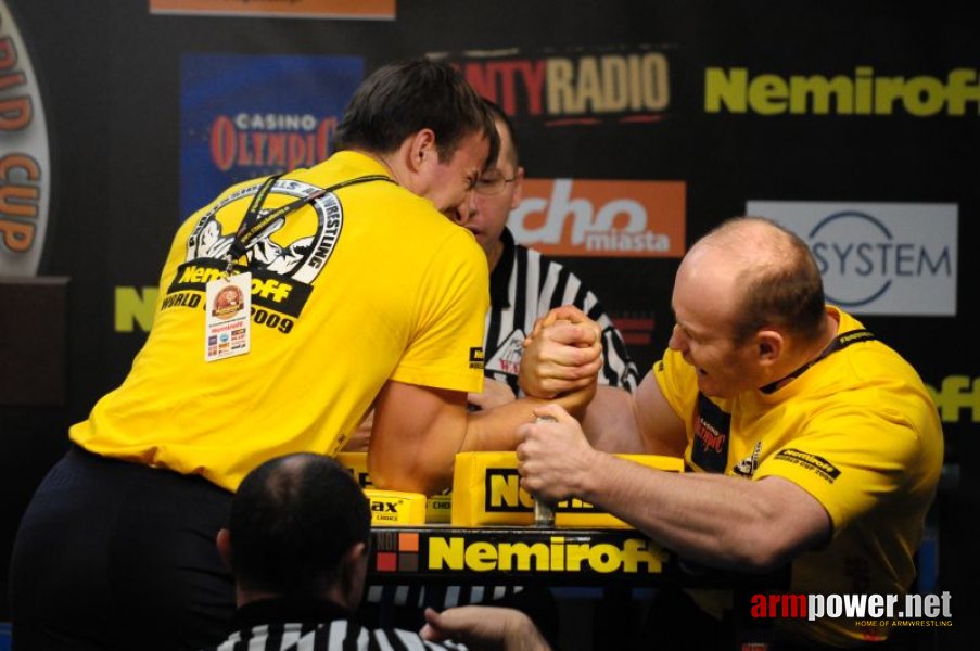 Nemiroff 2009 - Day 2 - Right hand # Siłowanie na ręce # Armwrestling # Armpower.net