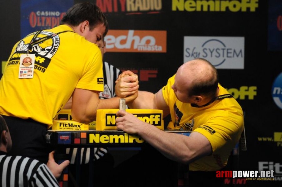 Nemiroff 2009 - Day 2 - Right hand # Siłowanie na ręce # Armwrestling # Armpower.net