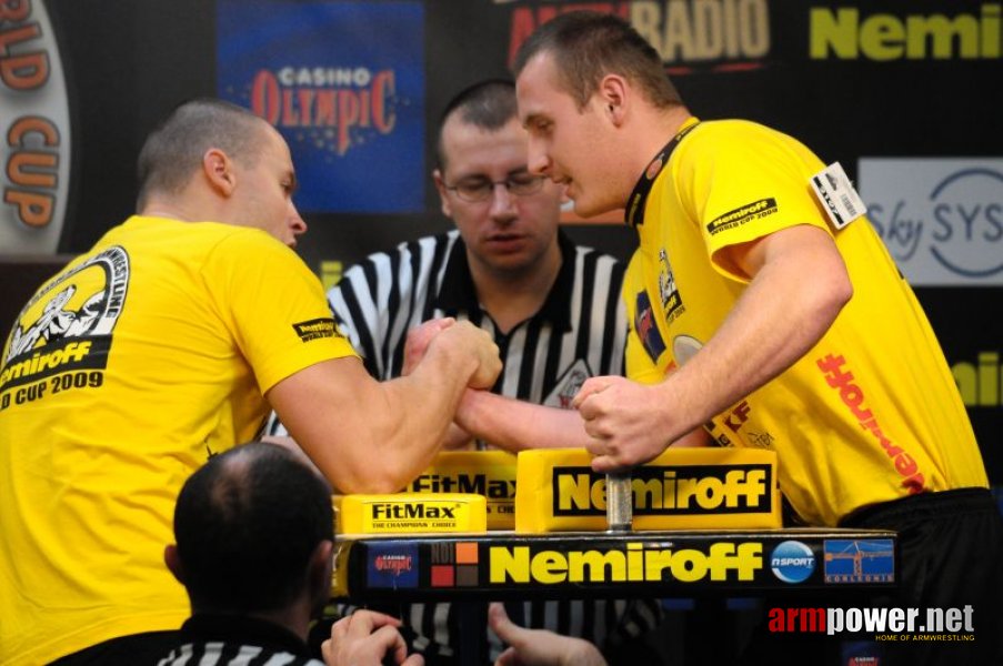 Nemiroff 2009 - Day 2 - Right hand # Siłowanie na ręce # Armwrestling # Armpower.net