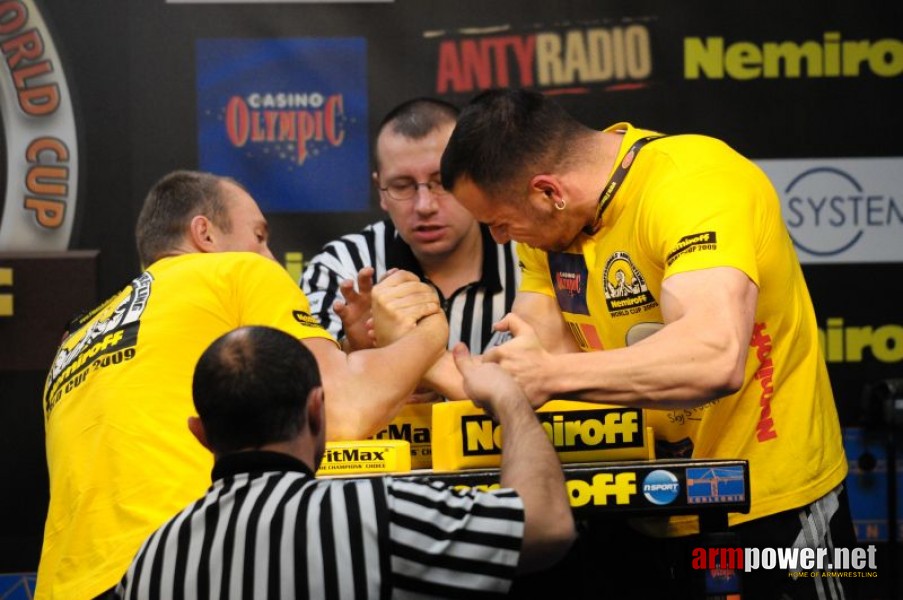 Nemiroff 2009 - Day 2 - Right hand # Siłowanie na ręce # Armwrestling # Armpower.net