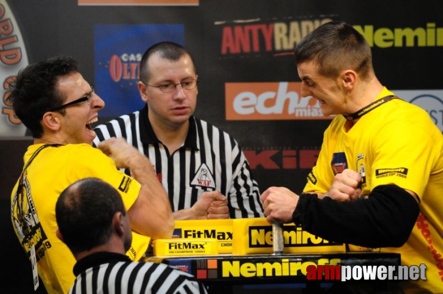 Nemiroff 2009 - Day 2 - Right hand # Siłowanie na ręce # Armwrestling # Armpower.net