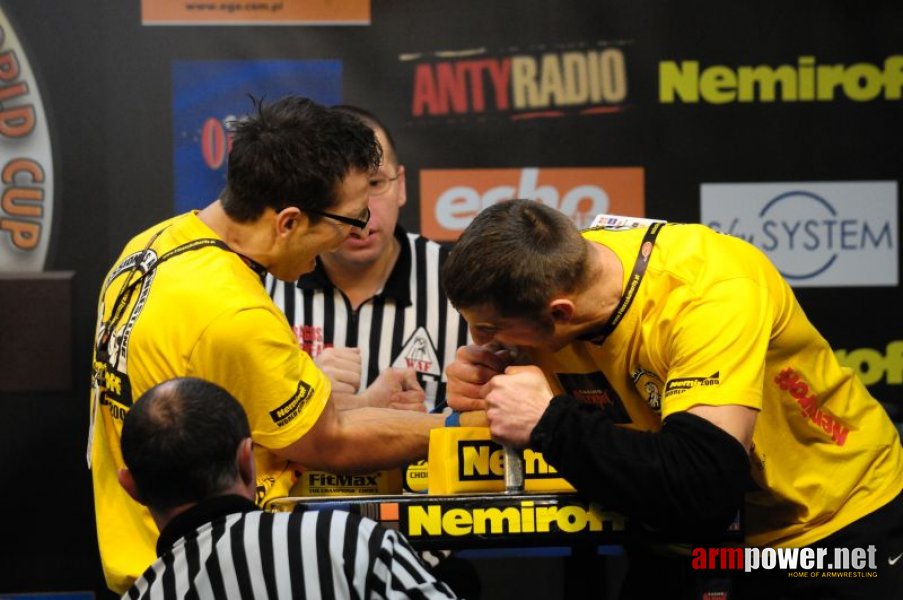 Nemiroff 2009 - Day 2 - Right hand # Armwrestling # Armpower.net