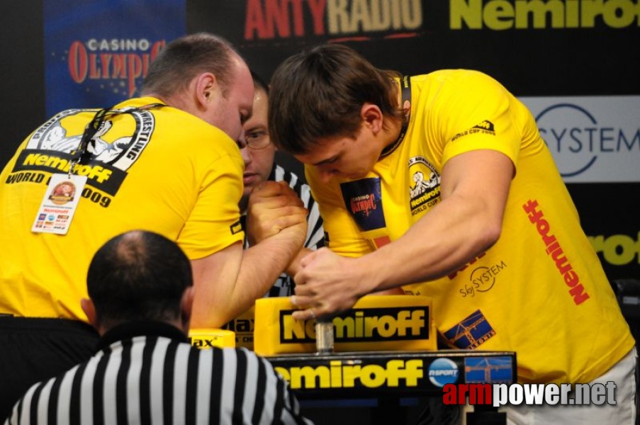 Nemiroff 2009 - Day 2 - Right hand # Siłowanie na ręce # Armwrestling # Armpower.net