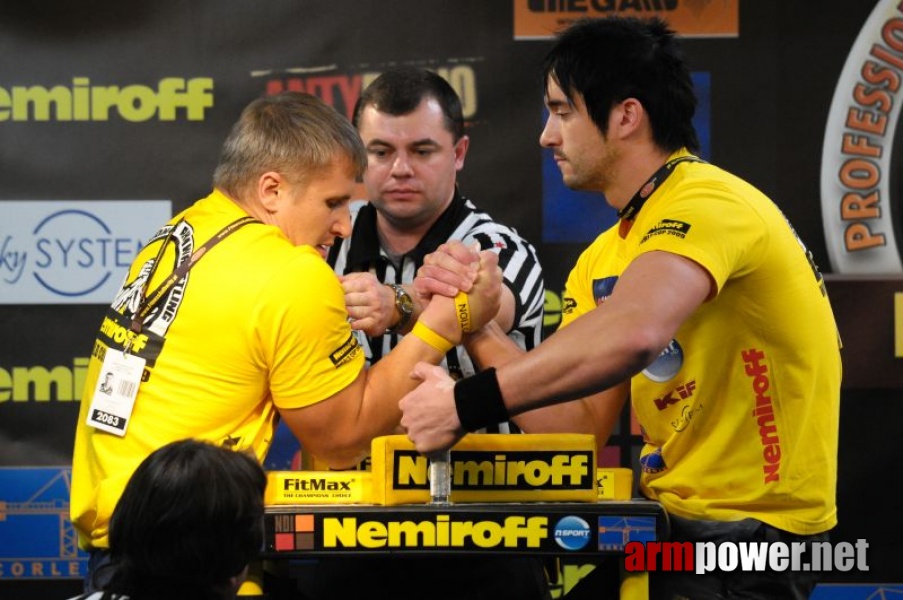 Nemiroff 2009 - Day 2 - Right hand # Armwrestling # Armpower.net