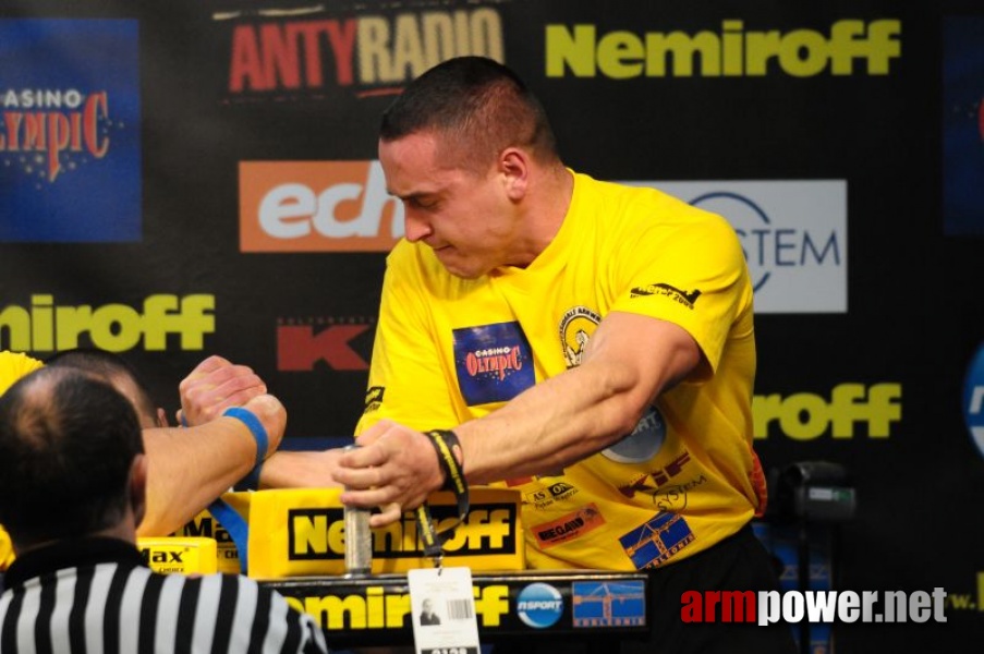 Nemiroff 2009 - Day 2 - Right hand # Siłowanie na ręce # Armwrestling # Armpower.net