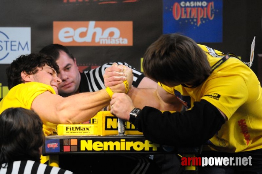 Nemiroff 2009 - Day 2 - Right hand # Armwrestling # Armpower.net