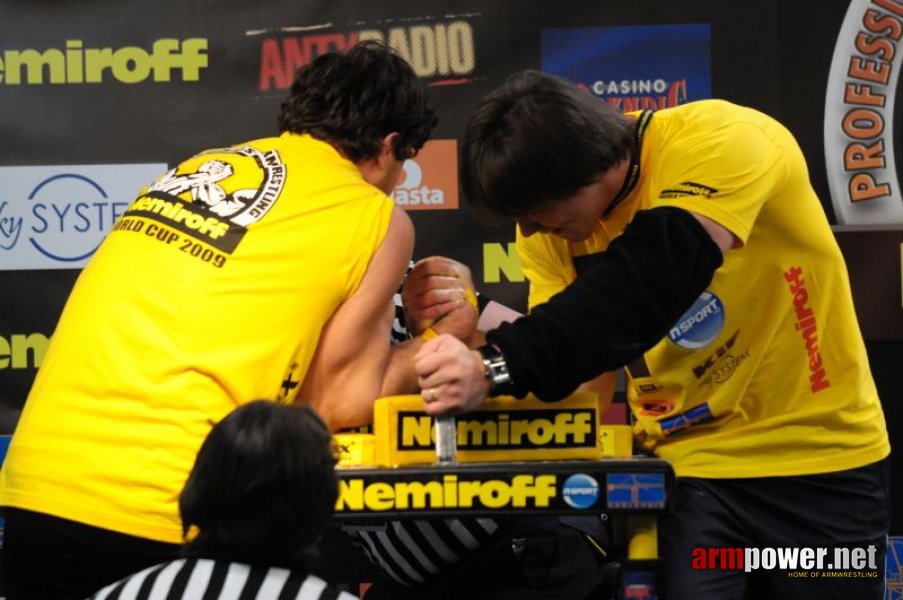 Nemiroff 2009 - Day 2 - Right hand # Siłowanie na ręce # Armwrestling # Armpower.net