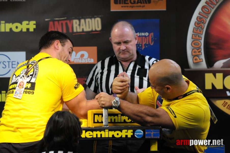 Nemiroff 2009 - Day 2 - Right hand # Siłowanie na ręce # Armwrestling # Armpower.net