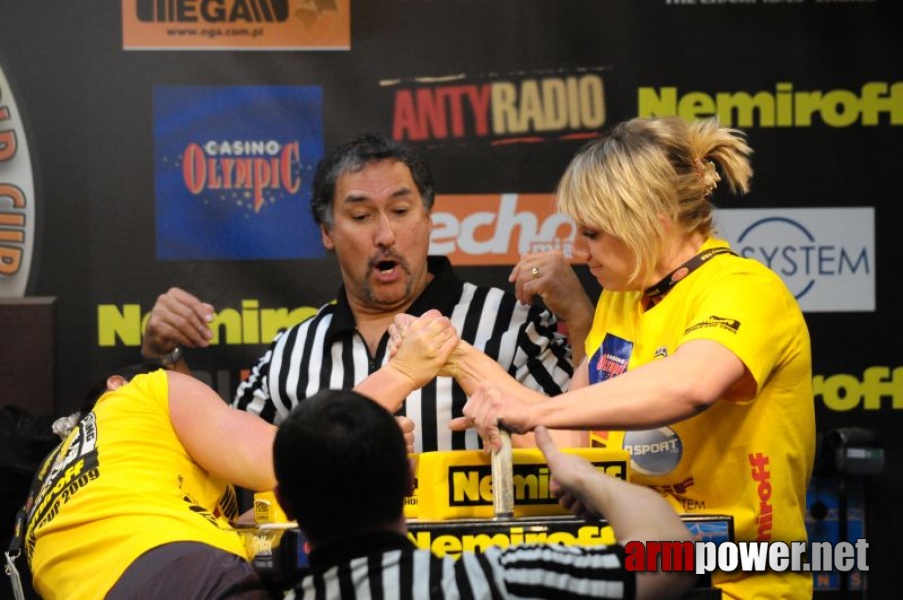 Nemiroff 2009 - Day 2 - Right hand # Armwrestling # Armpower.net