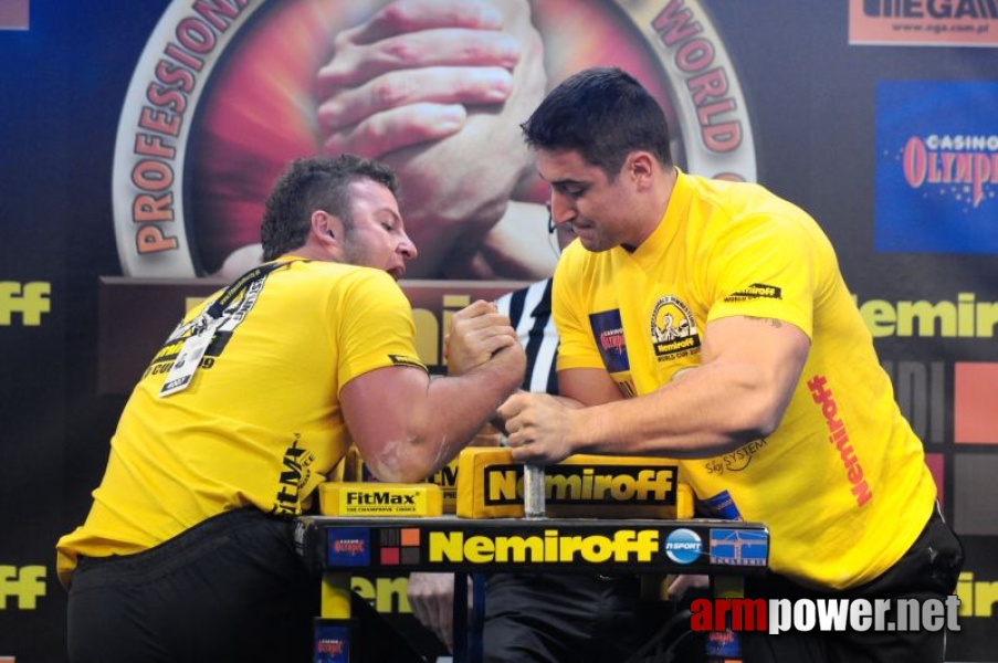 Nemiroff 2009 - Day 2 - Right hand # Siłowanie na ręce # Armwrestling # Armpower.net