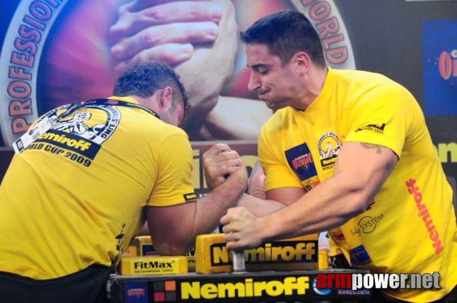 Nemiroff 2009 - Day 2 - Right hand # Armwrestling # Armpower.net