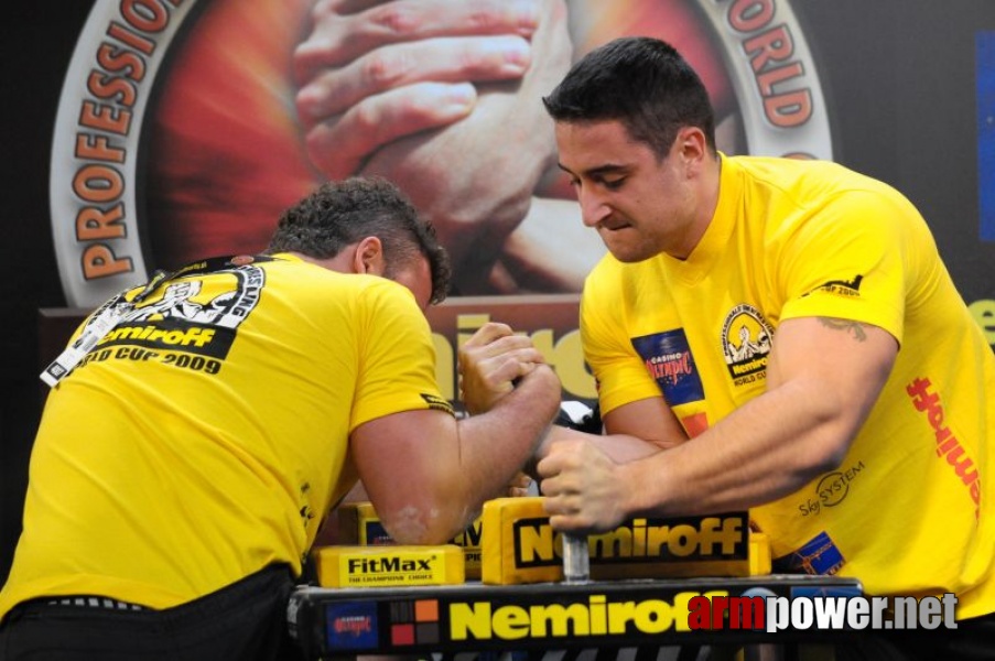 Nemiroff 2009 - Day 2 - Right hand # Armwrestling # Armpower.net