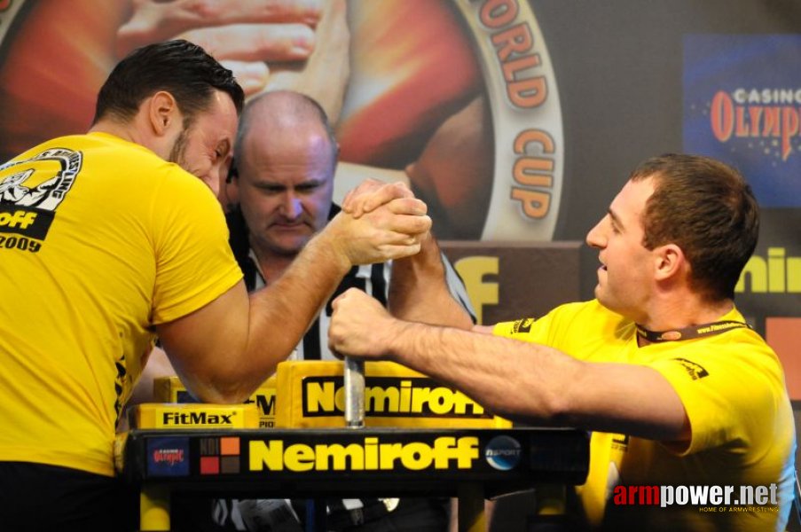 Nemiroff 2009 - Day 2 - Right hand # Armwrestling # Armpower.net