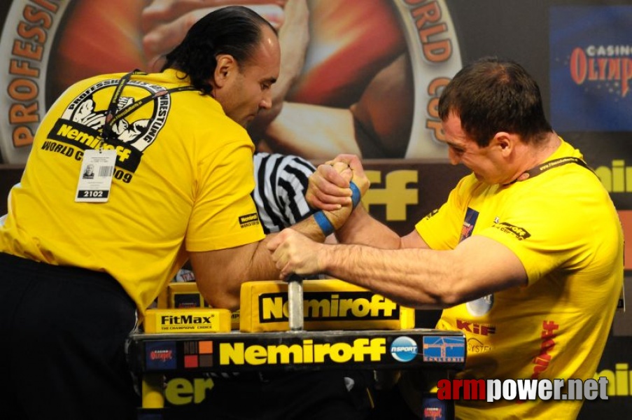 Nemiroff 2009 - Day 2 - Right hand # Siłowanie na ręce # Armwrestling # Armpower.net