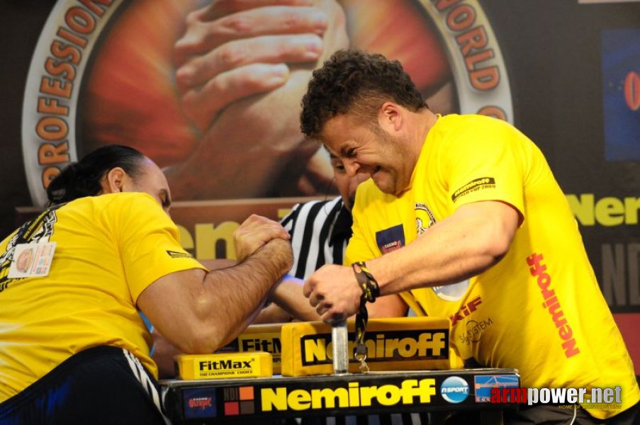 Nemiroff 2009 - Day 2 - Right hand # Armwrestling # Armpower.net