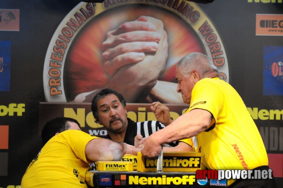 Nemiroff 2009 - Day 2 - Right hand # Siłowanie na ręce # Armwrestling # Armpower.net