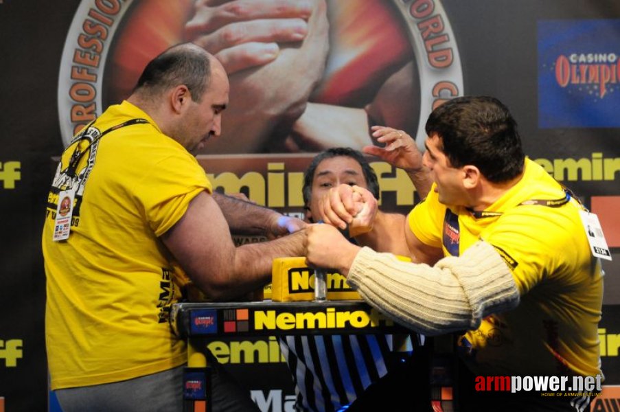 Nemiroff 2009 - Day 2 - Right hand # Armwrestling # Armpower.net