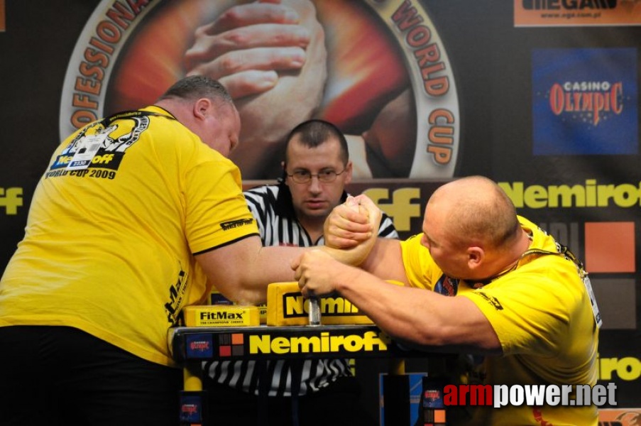 Nemiroff 2009 - Day 2 - Right hand # Siłowanie na ręce # Armwrestling # Armpower.net