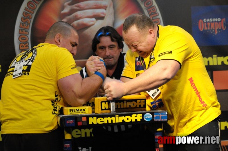 Nemiroff 2009 - Day 2 - Right hand # Siłowanie na ręce # Armwrestling # Armpower.net