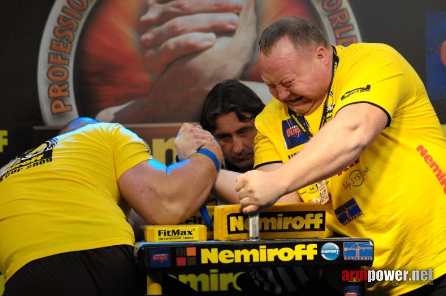 Nemiroff 2009 - Day 2 - Right hand # Siłowanie na ręce # Armwrestling # Armpower.net