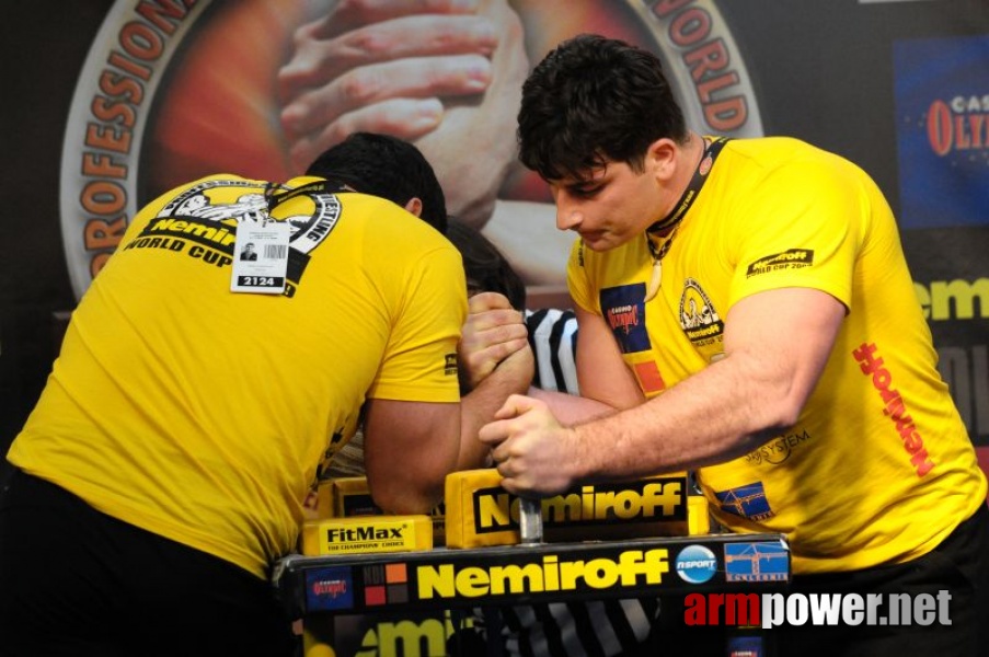 Nemiroff 2009 - Day 2 - Right hand # Armwrestling # Armpower.net