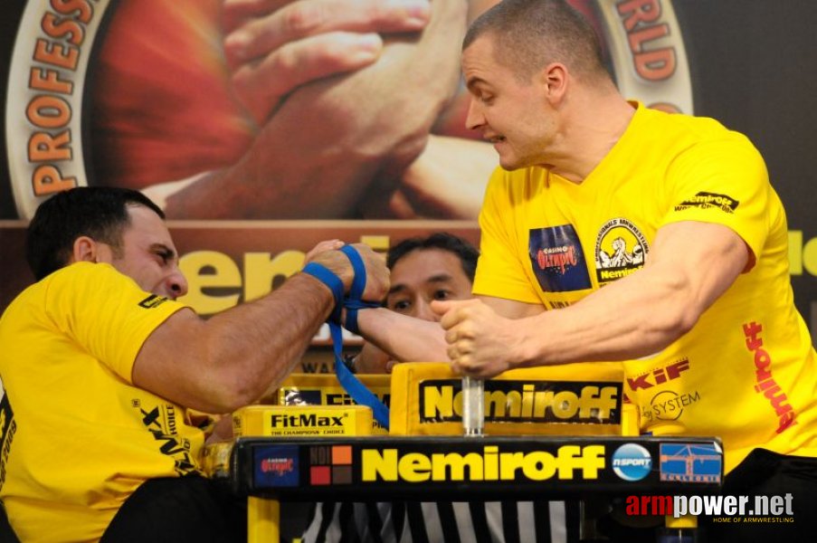 Nemiroff 2009 - Day 2 - Right hand # Armwrestling # Armpower.net