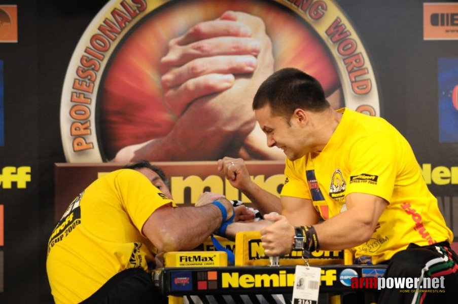 Nemiroff 2009 - Day 2 - Right hand # Siłowanie na ręce # Armwrestling # Armpower.net