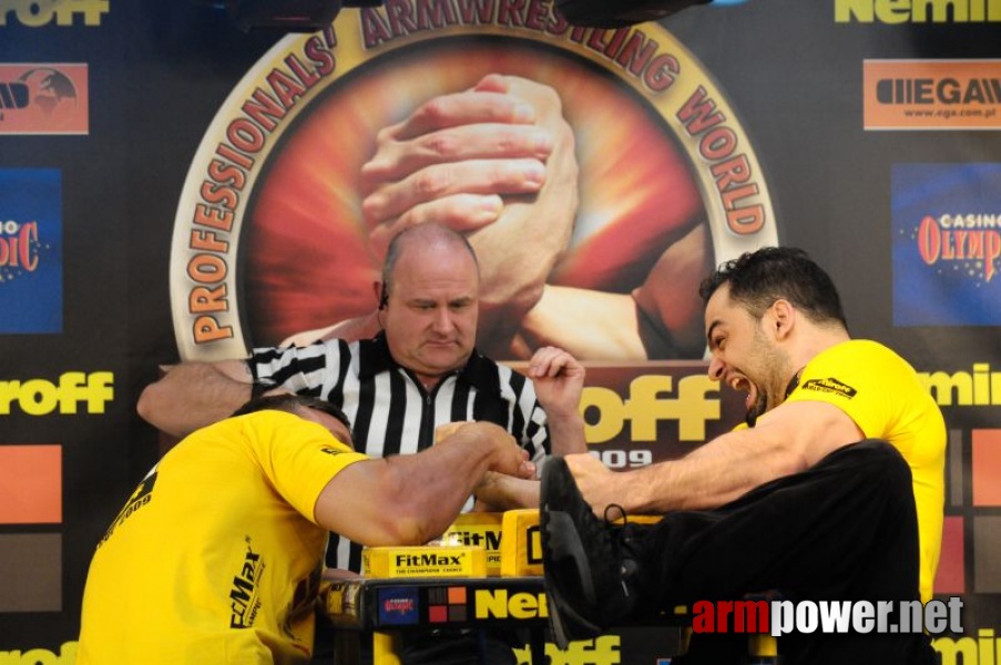 Nemiroff 2009 - Day 2 - Right hand # Siłowanie na ręce # Armwrestling # Armpower.net