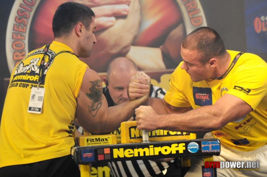 Nemiroff 2009 - Day 2 - Right hand # Armwrestling # Armpower.net