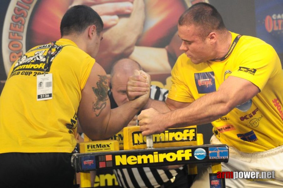 Nemiroff 2009 - Day 2 - Right hand # Armwrestling # Armpower.net