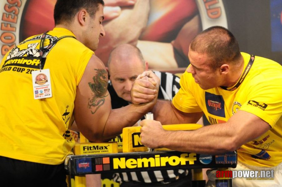 Nemiroff 2009 - Day 2 - Right hand # Siłowanie na ręce # Armwrestling # Armpower.net