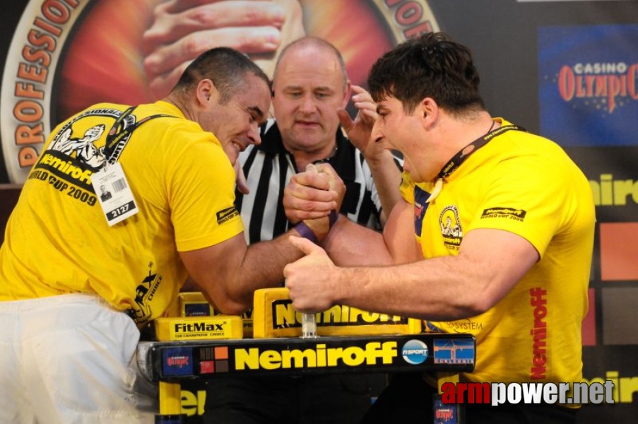 Nemiroff 2009 - Day 2 - Right hand # Siłowanie na ręce # Armwrestling # Armpower.net