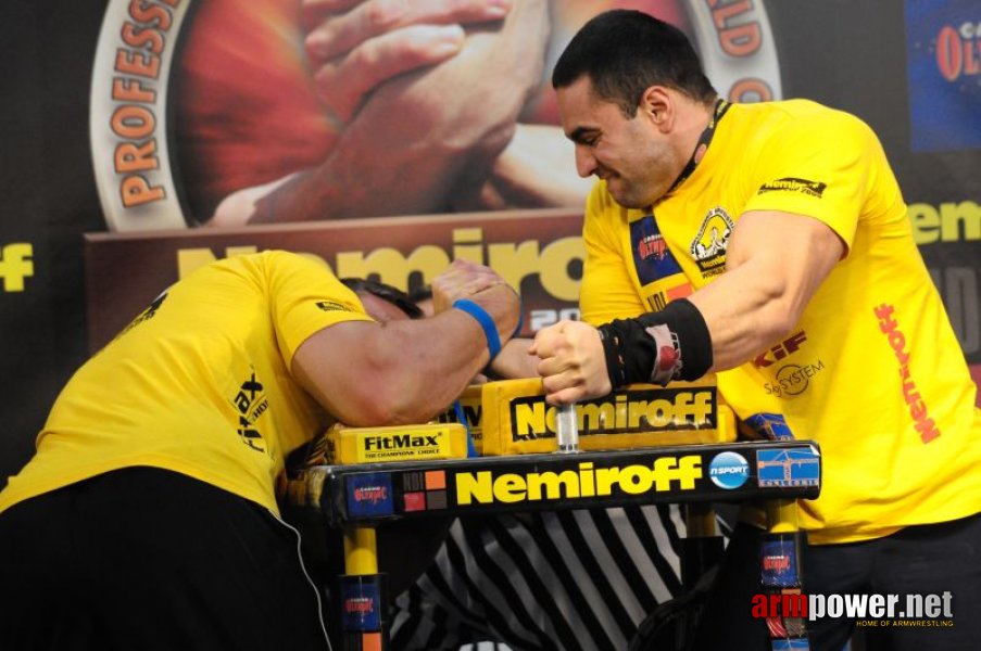 Nemiroff 2009 - Day 2 - Right hand # Siłowanie na ręce # Armwrestling # Armpower.net