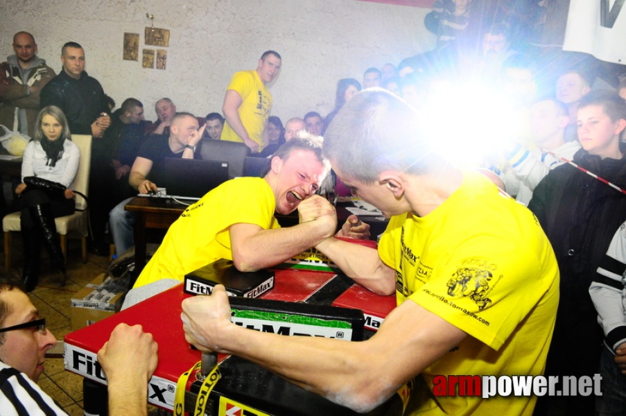 I Puchar Polski Amatorów - Debiuty 2010 # Armwrestling # Armpower.net