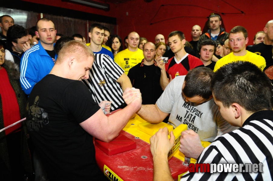 I Puchar Polski Amatorów - Debiuty 2010 # Armwrestling # Armpower.net