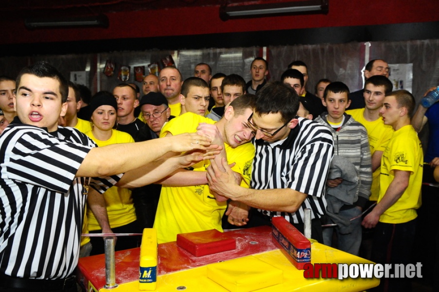 I Puchar Polski Amatorów - Debiuty 2010 # Armwrestling # Armpower.net