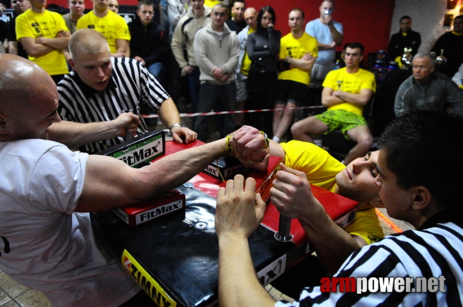 I Puchar Polski Amatorów - Debiuty 2010 # Armwrestling # Armpower.net