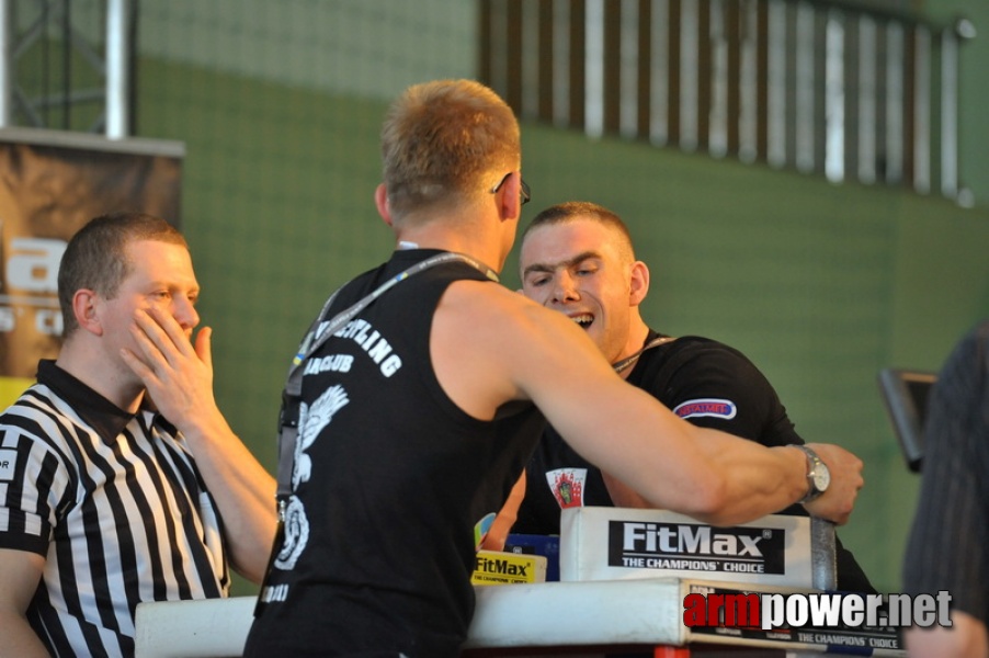 Mistrzostwa Polski 2011 - lewa reka # Siłowanie na ręce # Armwrestling # Armpower.net