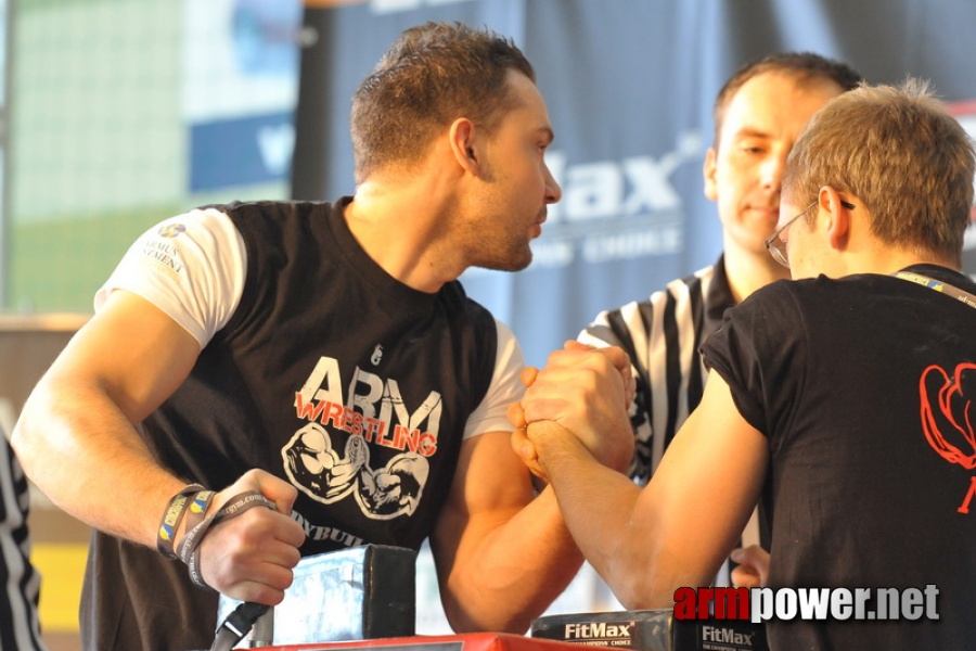 Mistrzostwa Polski 2011 - lewa reka # Siłowanie na ręce # Armwrestling # Armpower.net