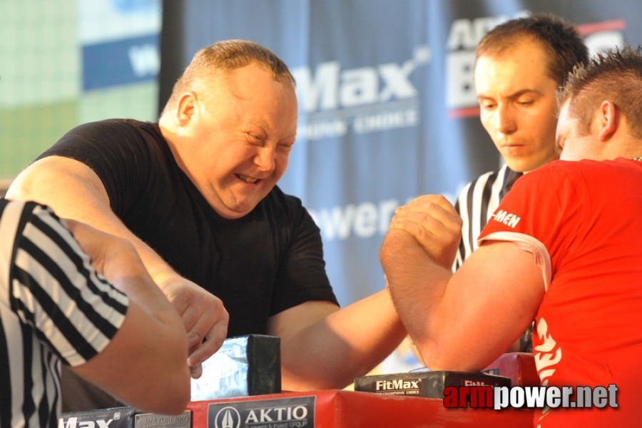 Mistrzostwa Polski 2011 - lewa reka # Siłowanie na ręce # Armwrestling # Armpower.net