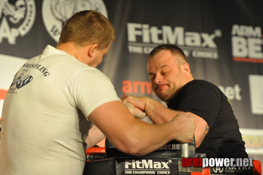 Mistrzostwa Polski 2011 - lewa reka # Siłowanie na ręce # Armwrestling # Armpower.net