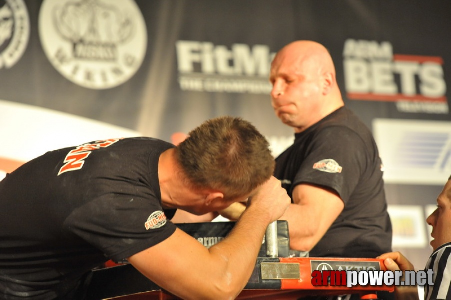 Mistrzostwa Polski 2011 - lewa reka # Siłowanie na ręce # Armwrestling # Armpower.net