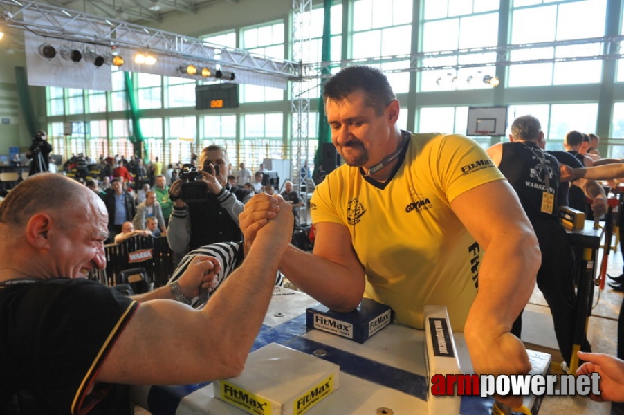 Mistrzostwa Polski 2011 - prawa reka # Siłowanie na ręce # Armwrestling # Armpower.net