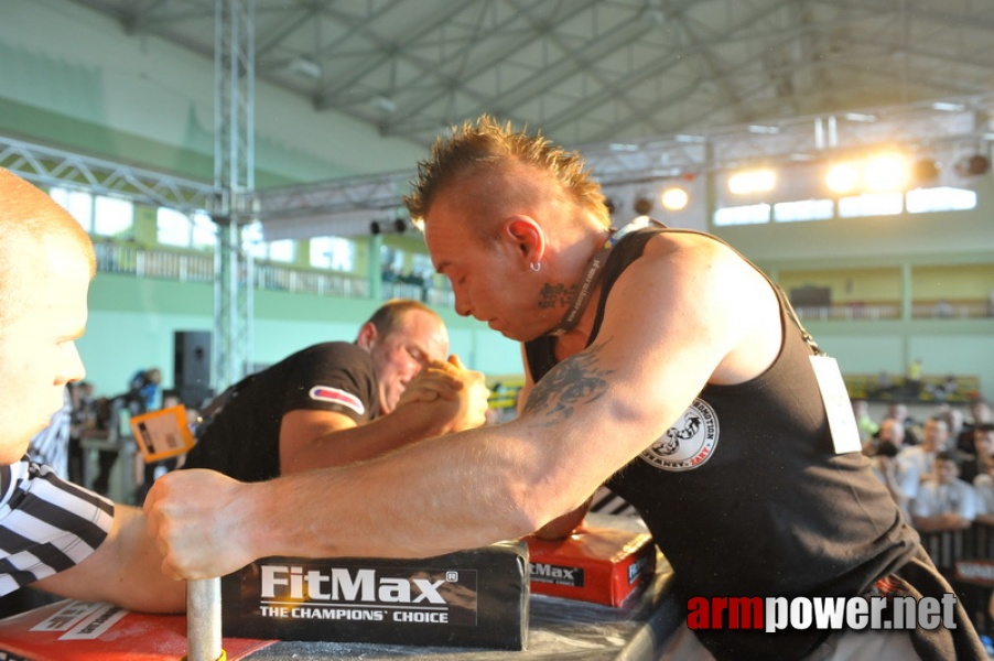 Mistrzostwa Polski 2011 - prawa reka # Siłowanie na ręce # Armwrestling # Armpower.net